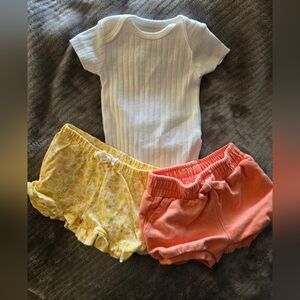 NWOT Carter's White Bodysuit with Yellow and Orange Bloomer Shorts
